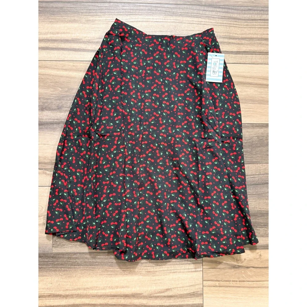 Tulip B Cherry Print Midi Skirt NWT Medium Black Red Pockets - Picture 2 of 9